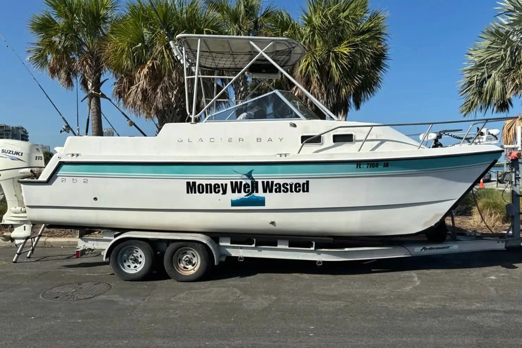 Tiết mục mừng sinh nhật suýt thành thảm kịch: 4 người trôi giữa biển 20 giờ - 2