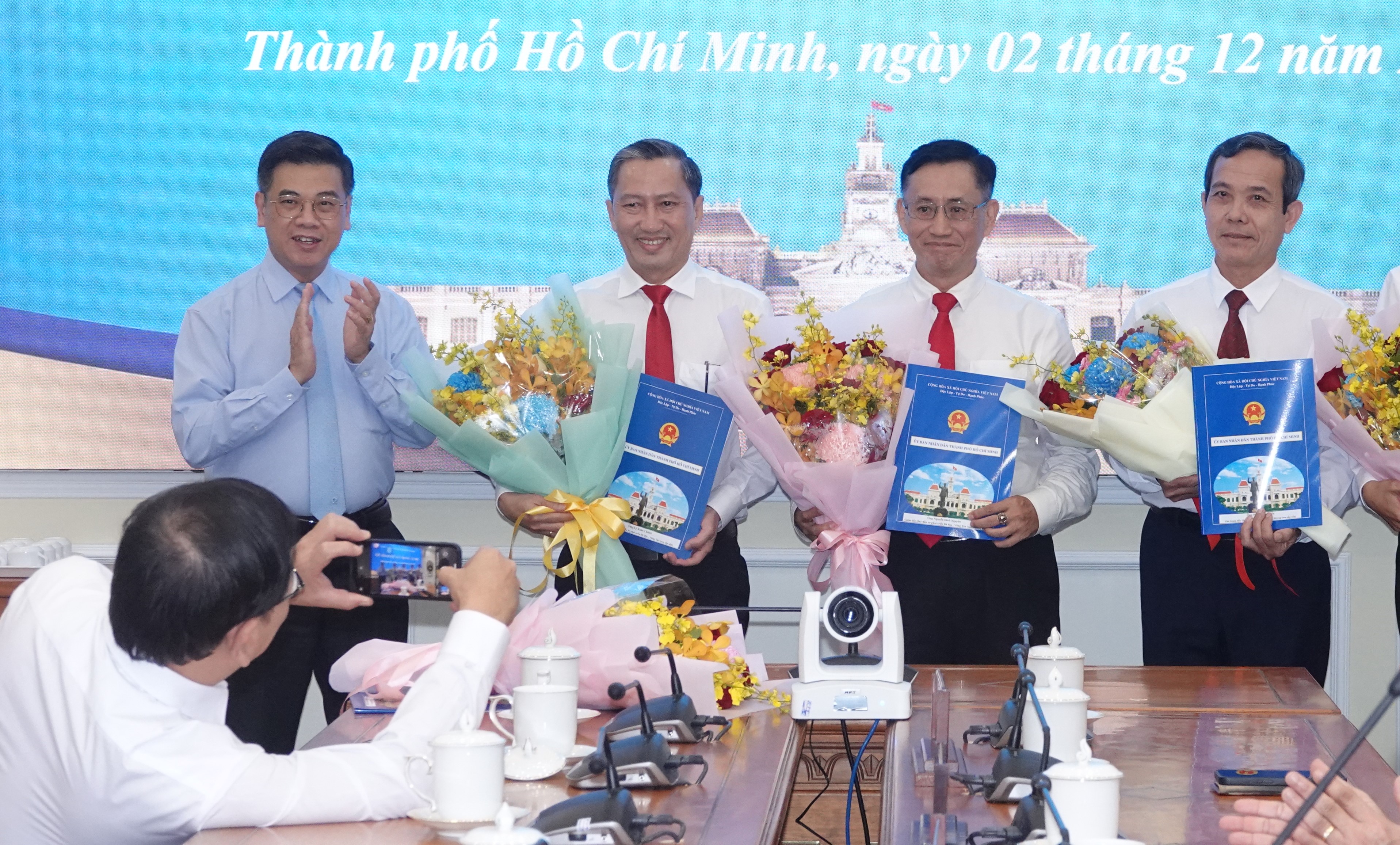 TP.HCM bổ nhiệm nhiều lãnh đạo doanh nghiệp nhà nước, quỹ đầu tư - Ảnh 2.