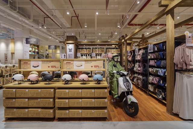 Khách hàng tấp nập đến MUJI Lê Thánh Tôn trong 3 ngày đầu tái khai trương- Ảnh 5.