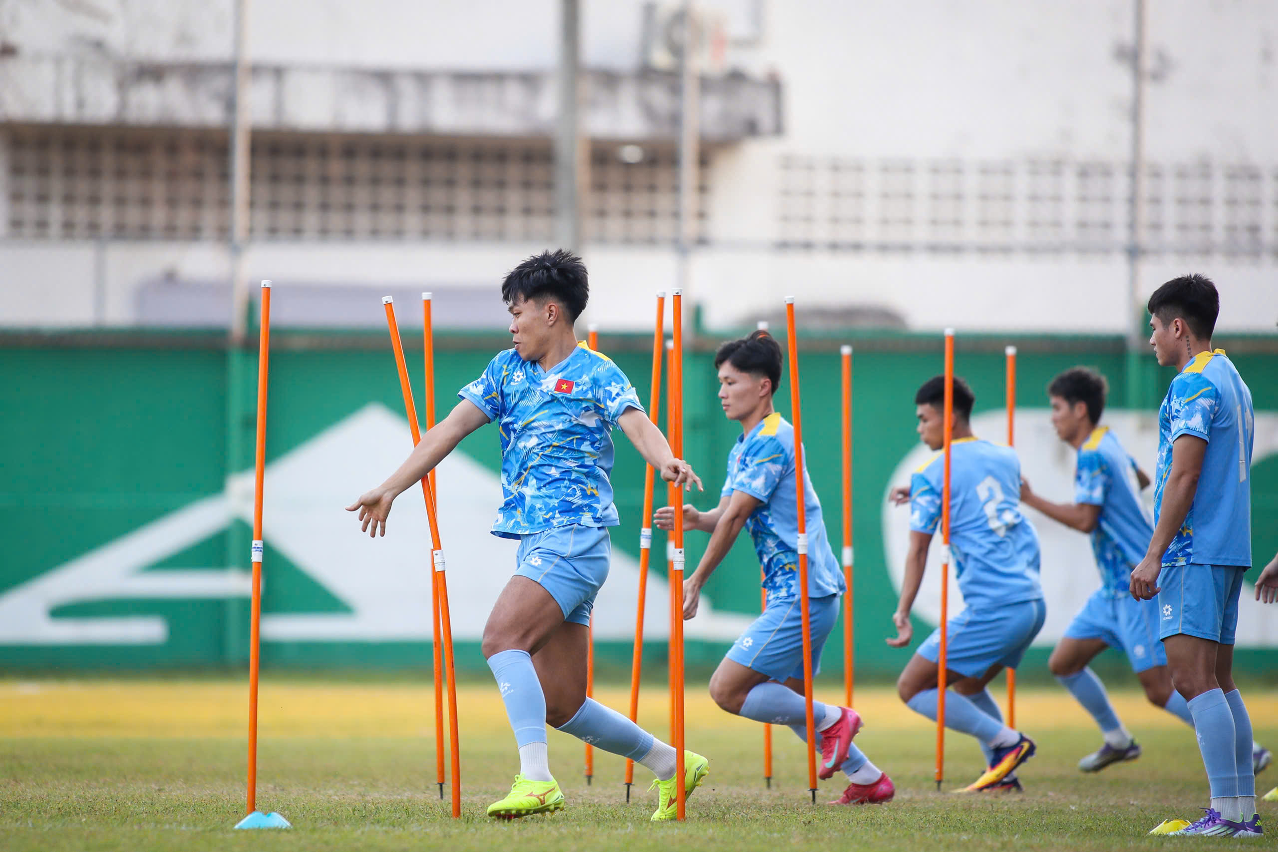 Đình Bắc cảm kích HLV Polking, bí quyết tâm lý đặc biệt của U.23 Việt Nam... - Ảnh 3.