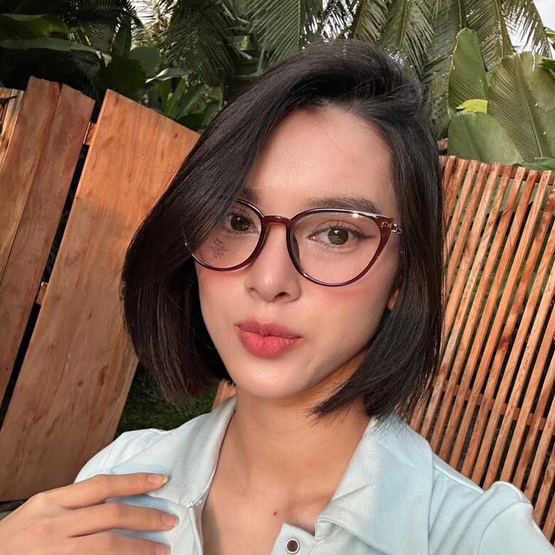 Sao Việt 24h: Con gái Kha Ly và Thanh Trúc ôm hôn thân thiết, từ nhỏ đã "dính" nhau như 2 "công chúa sinh đôi" 10 Sao Việt 24h: Con gái Kha Ly và Thanh Trúc ôm hôn thân thiết, từ nhỏ đã amp;#34;dínhamp;#34; nhau như 2 amp;#34;công chúa sinh đôiamp;#34; - 9