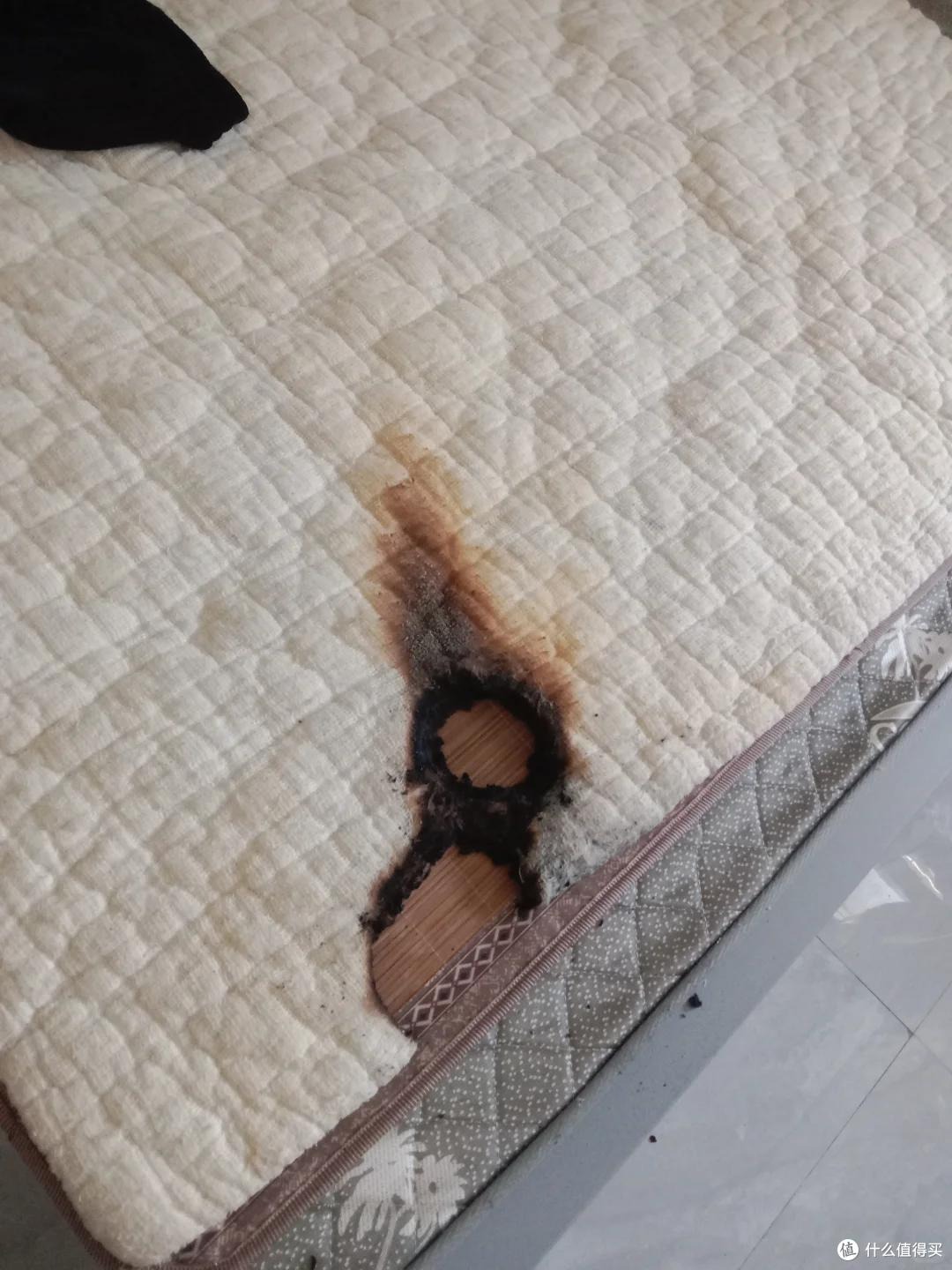 ĐỪNG bao giờ để 4 thứ này dưới gầm giường- Ảnh 4.