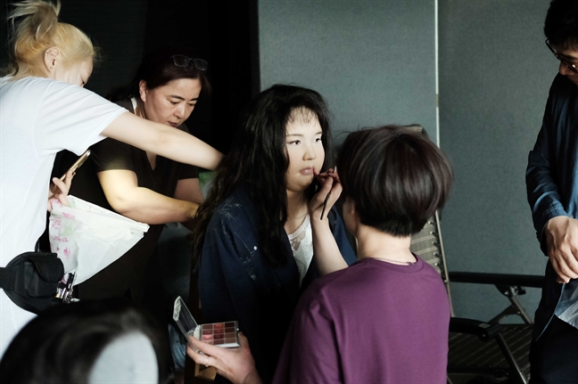 1764687771 309 3 trieu nguoi khong tin day la Minh Hang dai