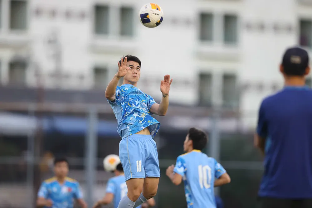 hlv-kim-sang-sik-can-chien-thang-o-sea-games-dau-tien (1).jpg