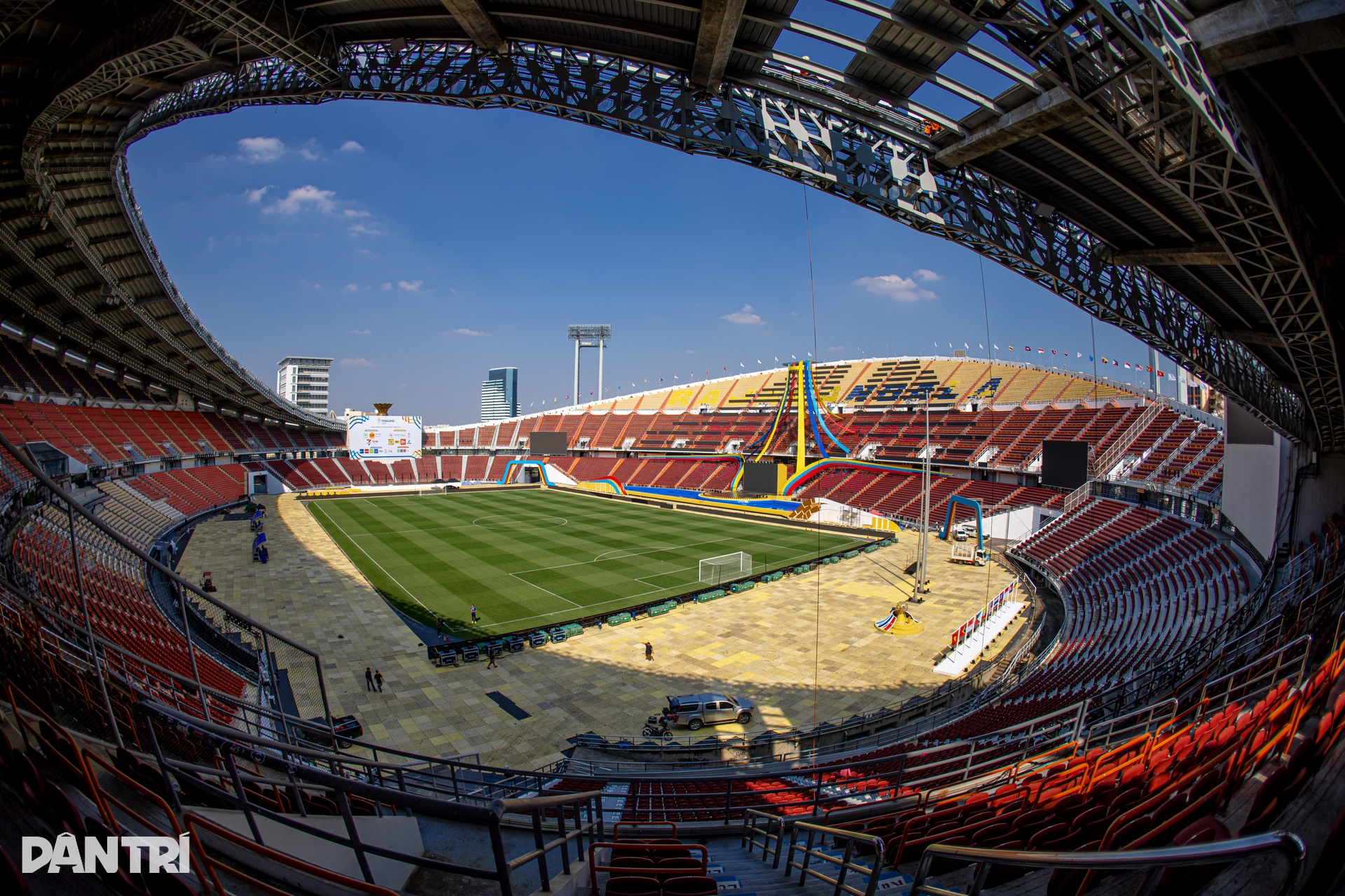 Chảo lửa Rajamangala 50.000 chỗ ngồi chuẩn bị cho khai mạc SEA Games 33 - 2