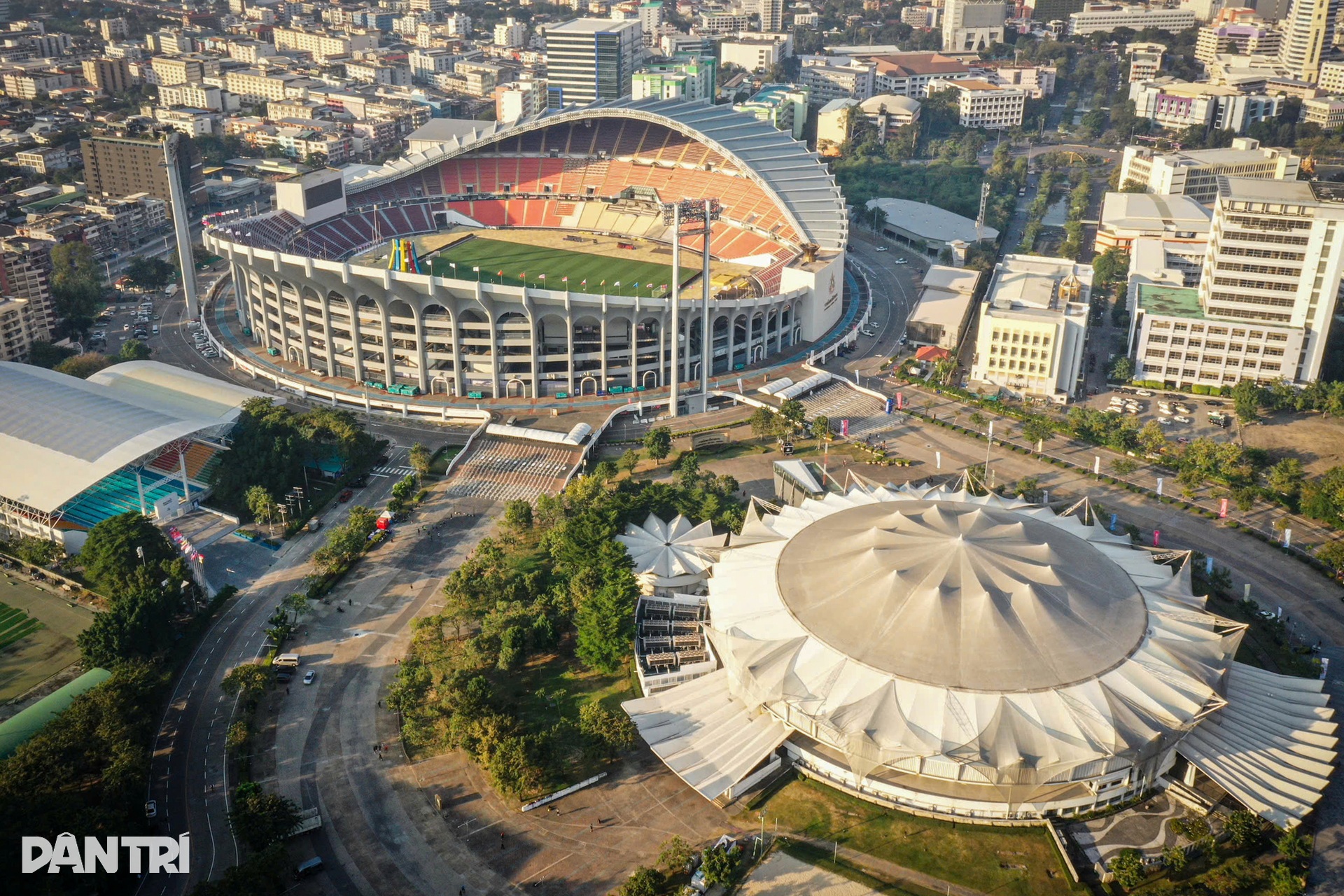 Chảo lửa Rajamangala 50.000 chỗ ngồi chuẩn bị cho khai mạc SEA Games 33 - 14