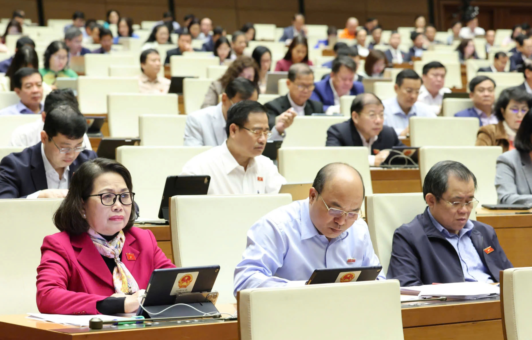 'Có điều dưỡng hỏi kỹ thuật tiêm nghiêng bao nhiêu độ nhưng không trả lời được'- Ảnh 2.