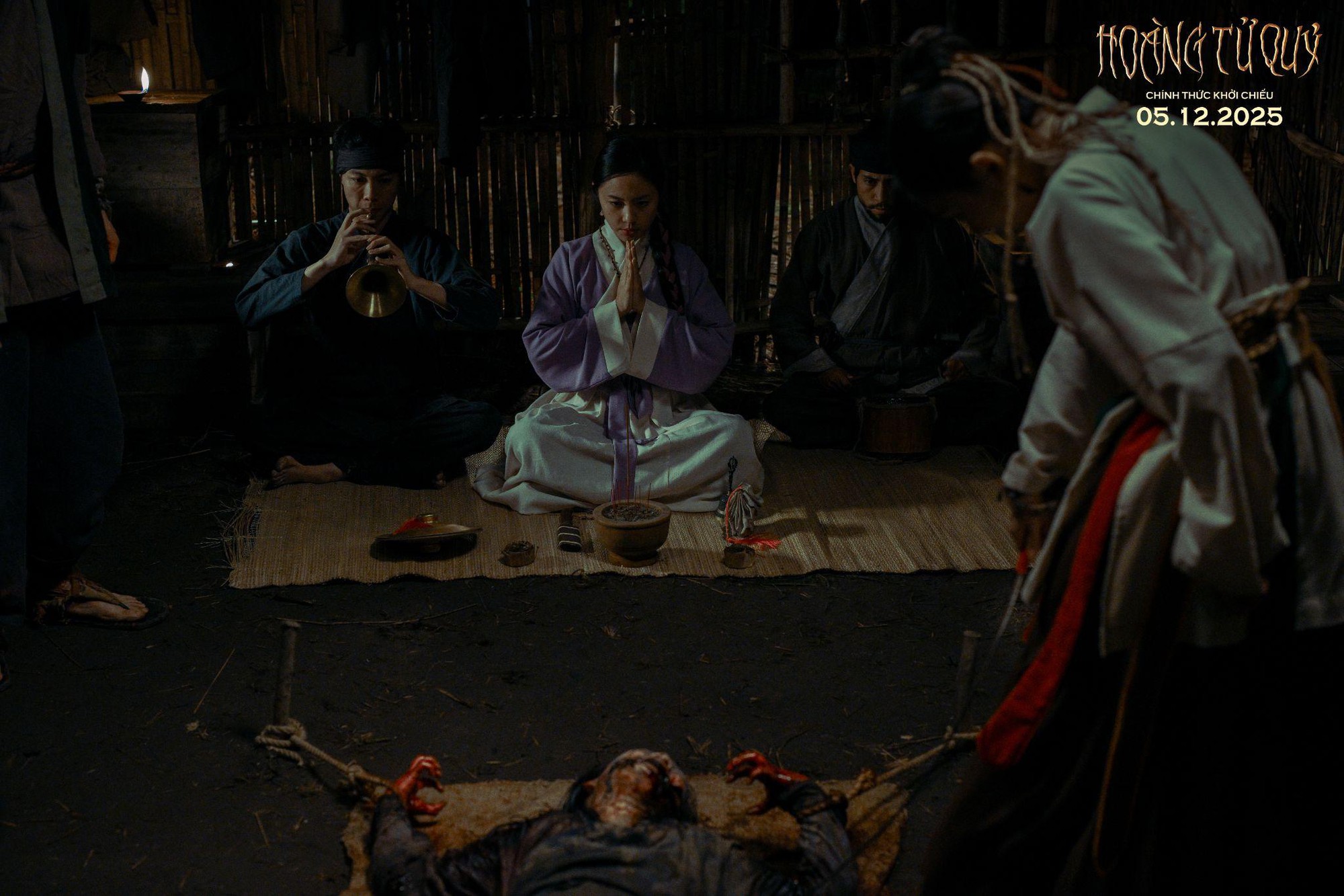 Nhà sản xuất phim kinh dị - cổ trang đình đám tại Việt Nam đem “thế giới linh dị” độc đáo vào Hoàng Tử Quỷ- Ảnh 3.