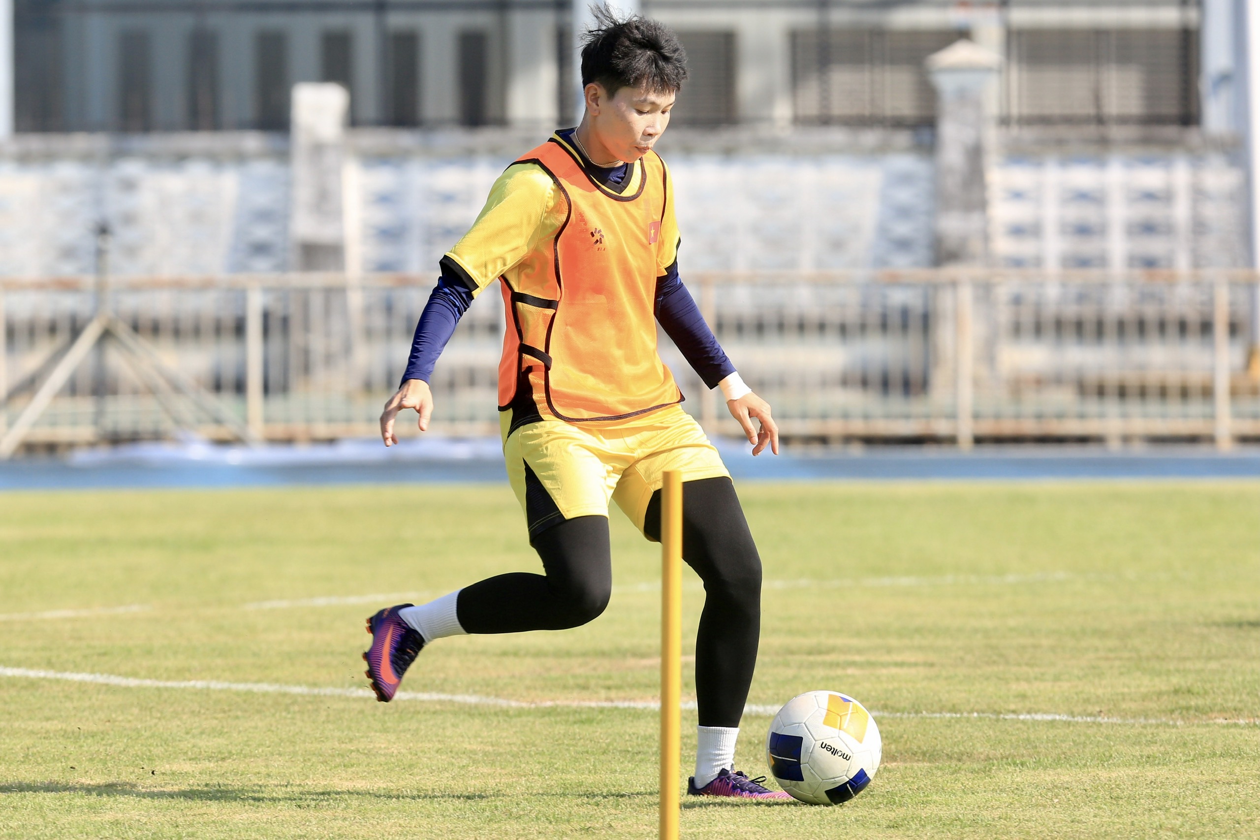 Xuất hiện thêm kênh phát đội tuyển nữ Việt Nam đấu Malaysia: Tập dưới nắng gắt, chạy vẫn cực sung- Ảnh 10.