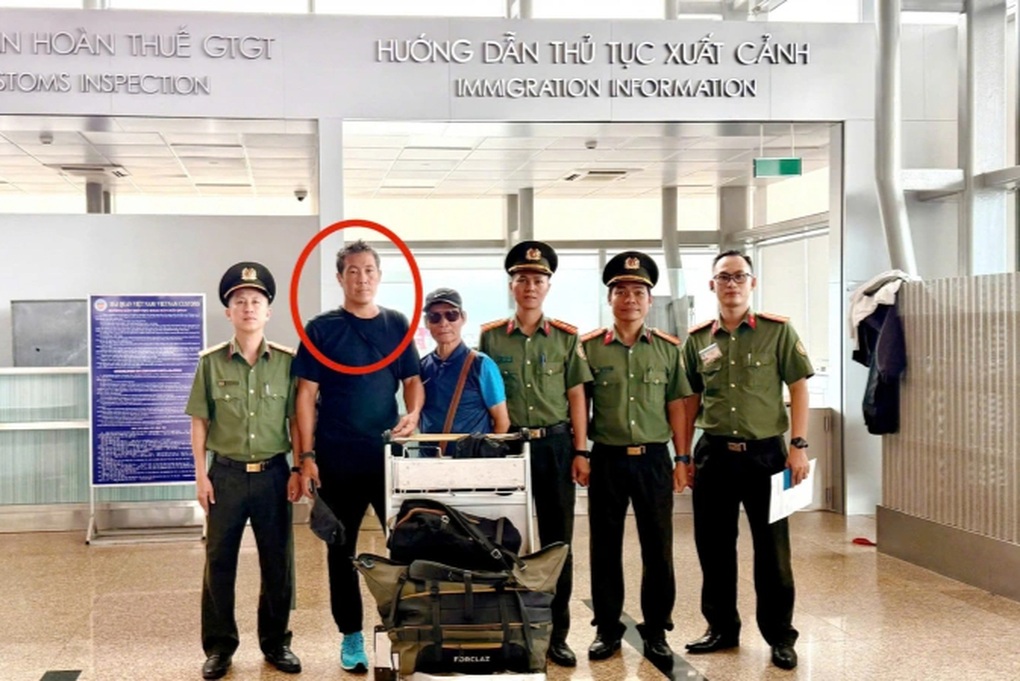 Tội phạm ma túy có lệnh truy nã đỏ của Interpol bị bắt tại Việt Nam - 2