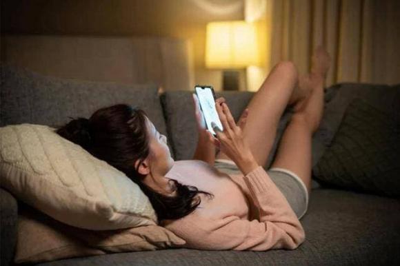 11-thoi-quen-xau-gay-lao-hoa-o-phu-nu-ngoisaovn-w640-h427 0 lão hoá