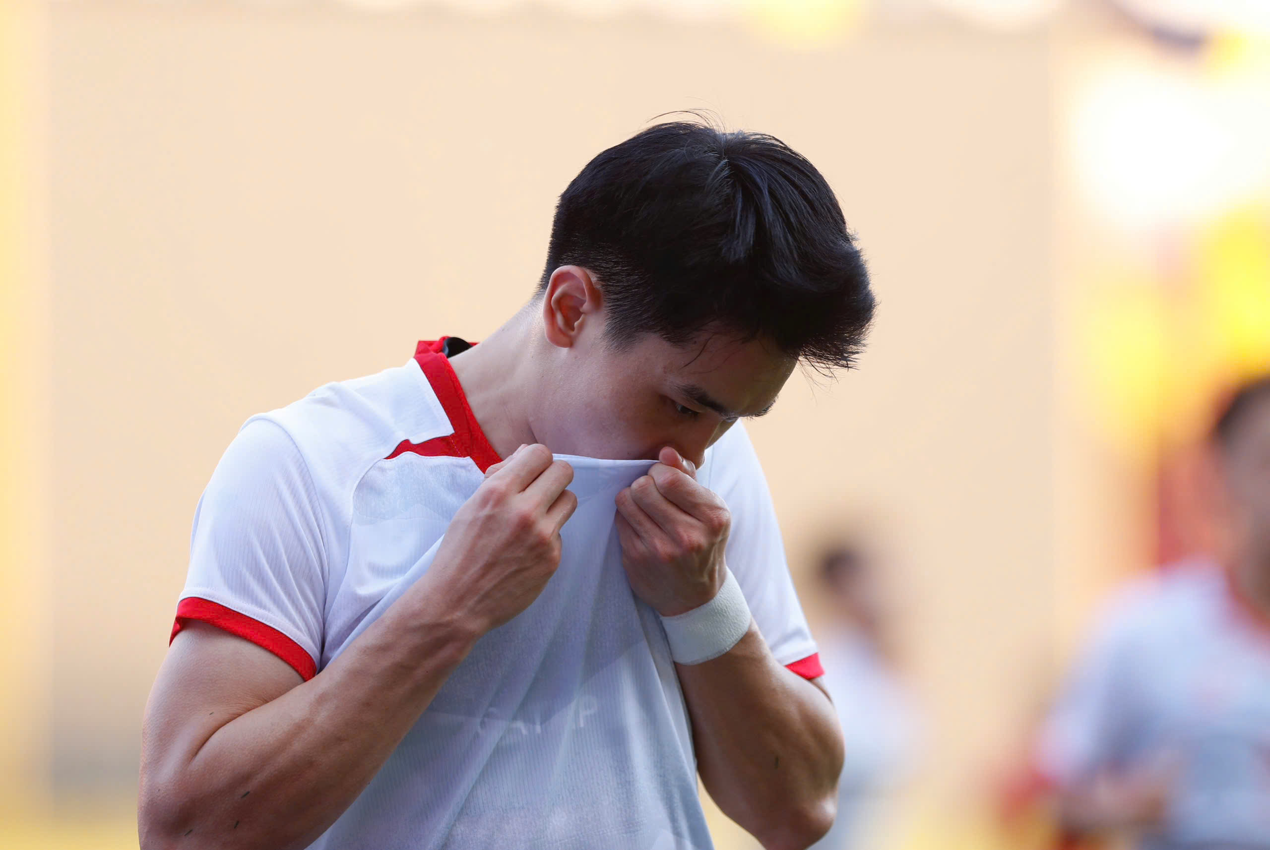 HLV Kim Sang-sik bực: ‘Khi U.23 Việt Nam bị Lào gỡ, tôi nói thẳng luôn tôi rất thất vọng…’- Ảnh 3. HLV Kim Sang-sik bực: ‘Khi U.23 Việt Nam bị Lào gỡ, tôi nói thẳng luôn tôi rất thất vọng…’- Ảnh 3.