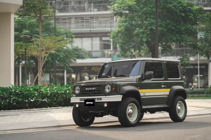 SUV Jimny hút người dùng nhờ thiết kế cá tính và khả năng offroad. Ảnh: Suzuki