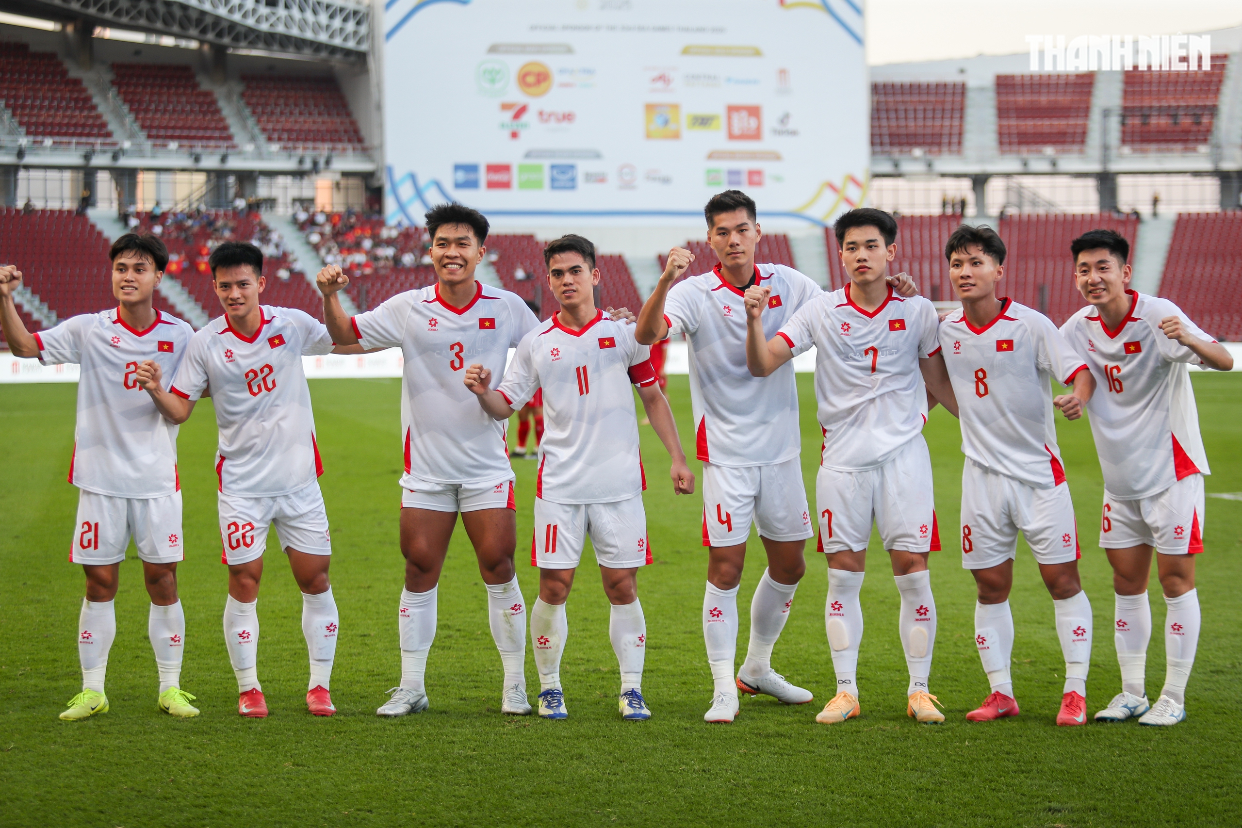 U.23 Việt Nam và những khởi nguồn giàu cảm xúc trên hành trình chinh phục HCV SEA Games 33- Ảnh 14. U.23 Việt Nam và những khởi nguồn giàu cảm xúc trên hành trình chinh phục HCV SEA Games 33- Ảnh 14.