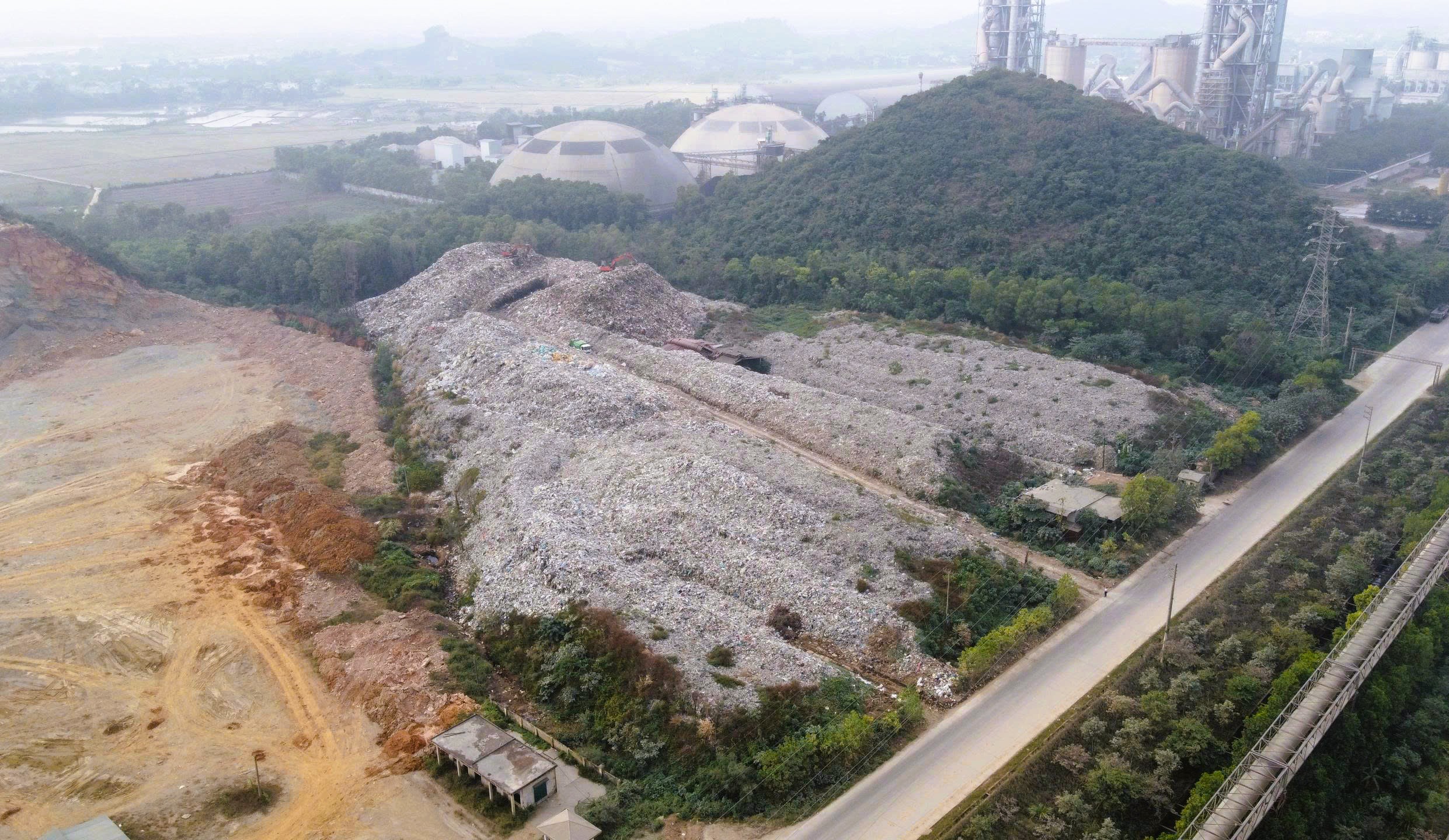 - Ảnh 1. - Ảnh 1.