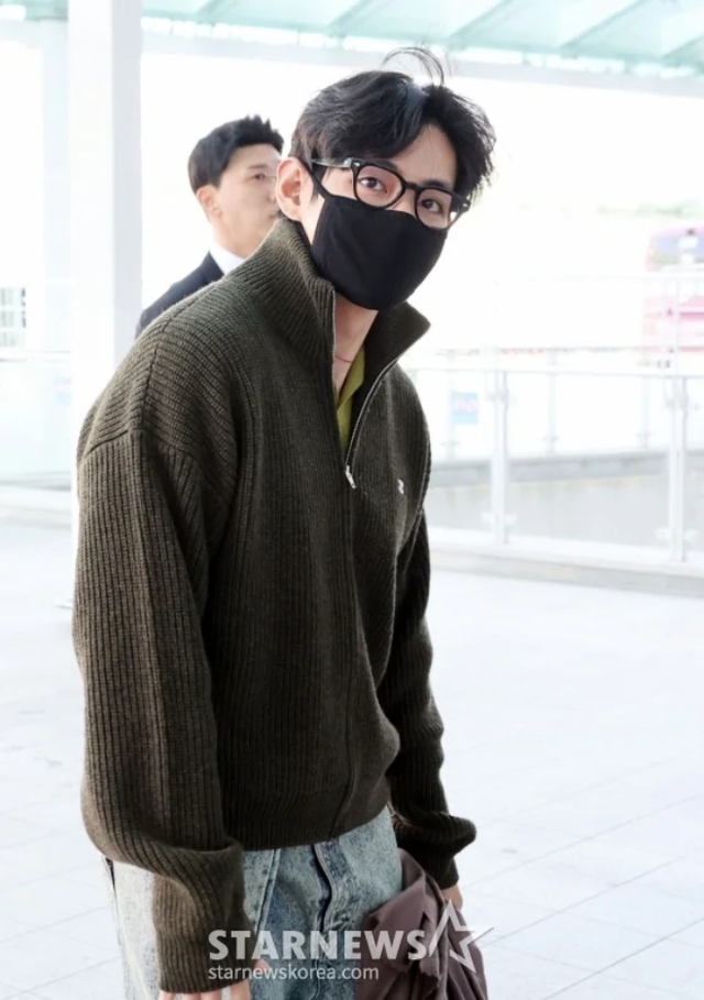 Bộ đồ ngủ khiến Jennie (BLACKPINK) dính tin yêu mãnh liệt nam thần đẹp trai nhất thế giới- Ảnh 4. Bộ đồ ngủ khiến Jennie (BLACKPINK) dính tin yêu mãnh liệt nam thần đẹp trai nhất thế giới- Ảnh 4.