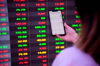 6 lý do nhà đầu tư nên chọn Gia Lai 6 Chứng khoán Việt Nam rất sôi động, cơ hội đầu tư xanh được quan tâm