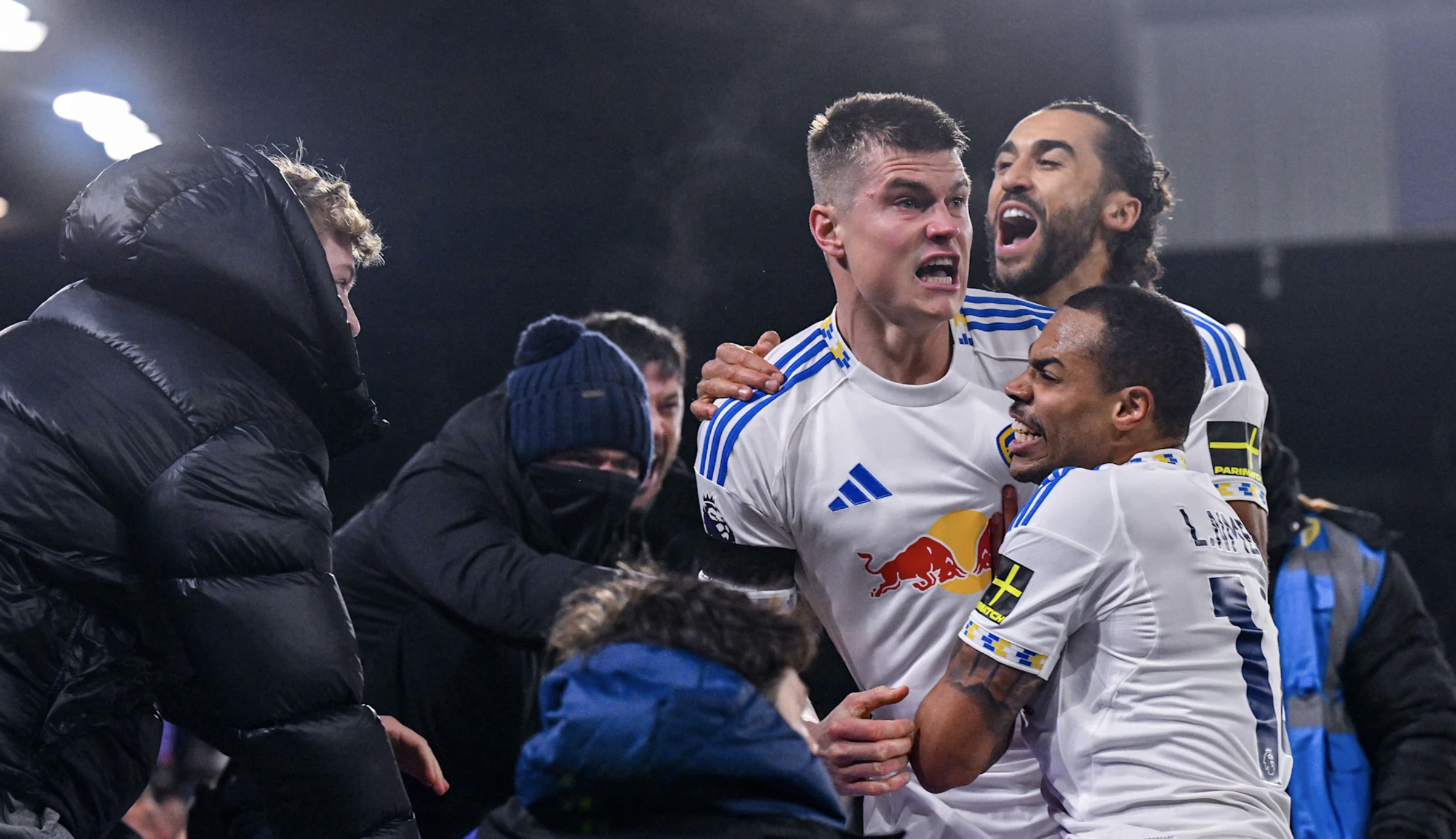 Chelsea thua sốc tân binh Ngoại hạng, Leeds United mơ thoát hiểm - Ảnh 6.