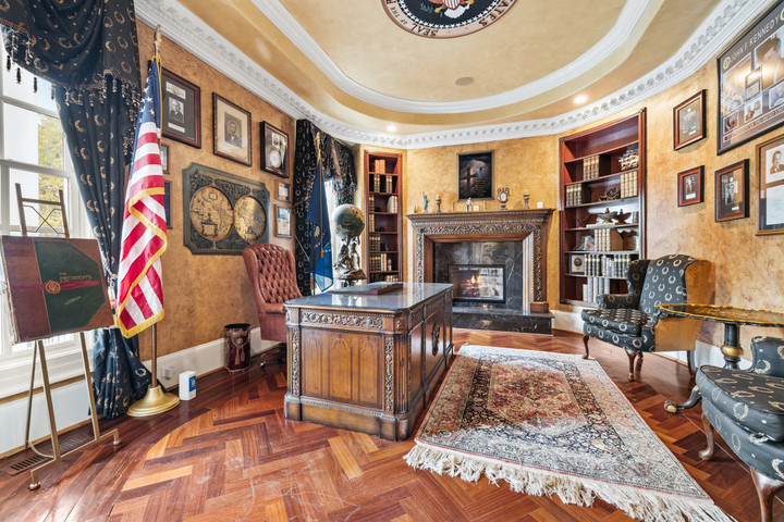 Gia đình gốc Việt rao bán 'bản sao' Nhà Trắng giá 35 triệu USD- Ảnh 3.