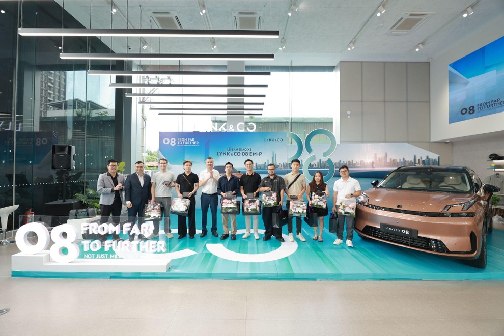 Lynk  Co 08 bán hết xe đợt đầu, tiếp tục mở nhận đặt hàng - 3