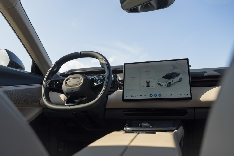 Lynk  Co 08 bán hết xe đợt đầu, tiếp tục mở nhận đặt hàng - 4