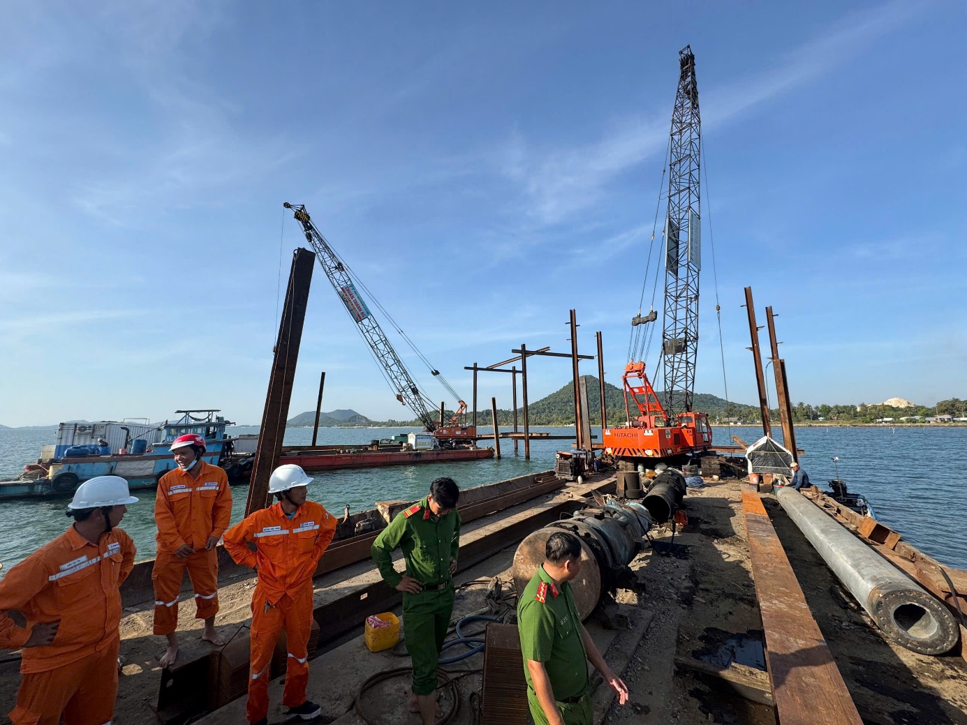 Diễn biến khắc phục sự cố đứt cáp ngầm điện Phú Quốc: Cập nhật mới nhất - Ảnh 7.