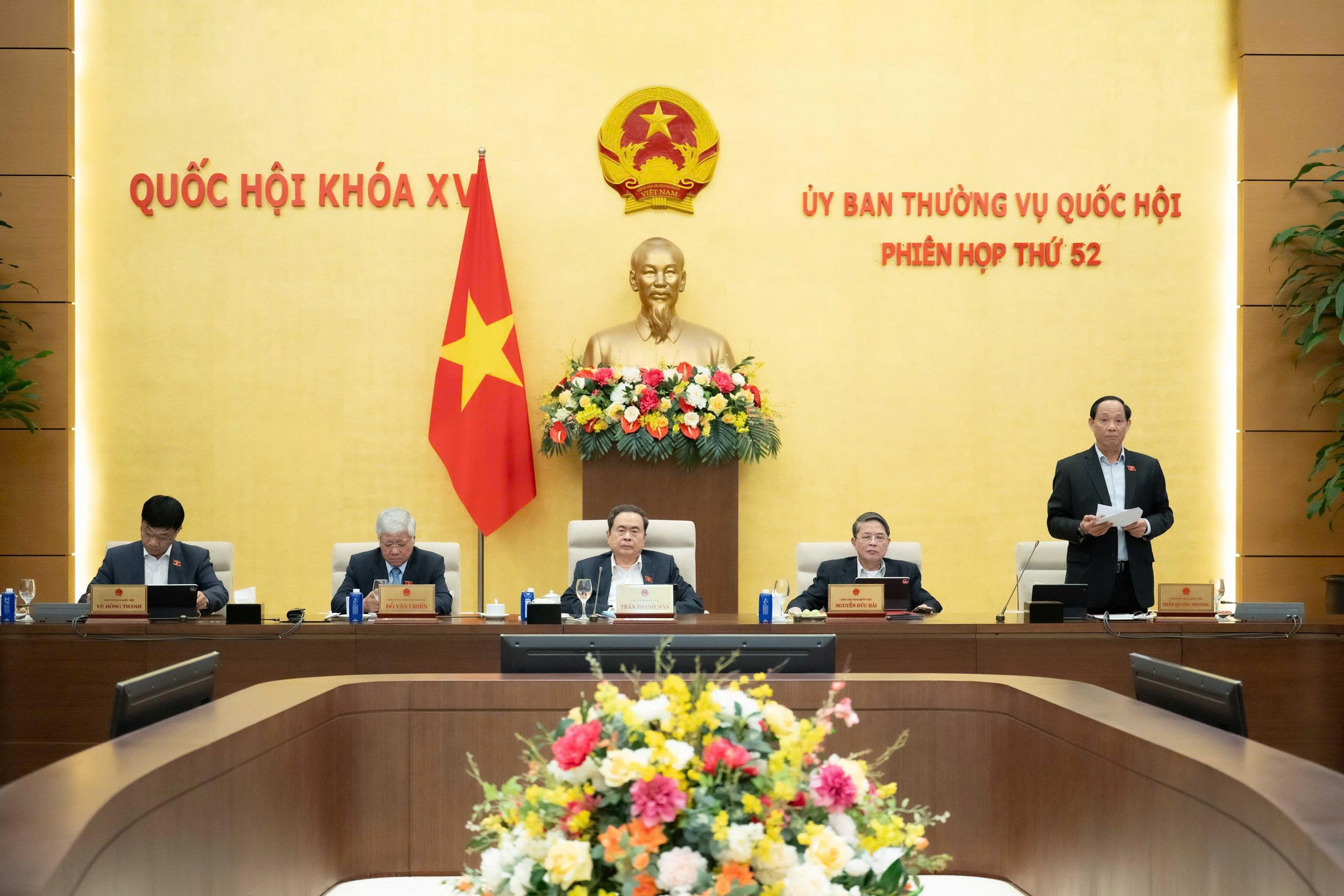 báo chí - Ảnh 2.