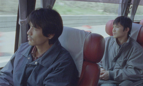 Nam diễn viên Việt duy nhất đóng chính phim Hàn ngay từ vai đầu tiên: Diễn xuất 1000 điểm, khen đến gãy lưỡi mất thôi- Ảnh 2. Nam diễn viên Việt duy nhất đóng chính phim Hàn ngay từ vai đầu tiên: Diễn xuất 1000 điểm, khen đến gãy lưỡi mất thôi- Ảnh 2.