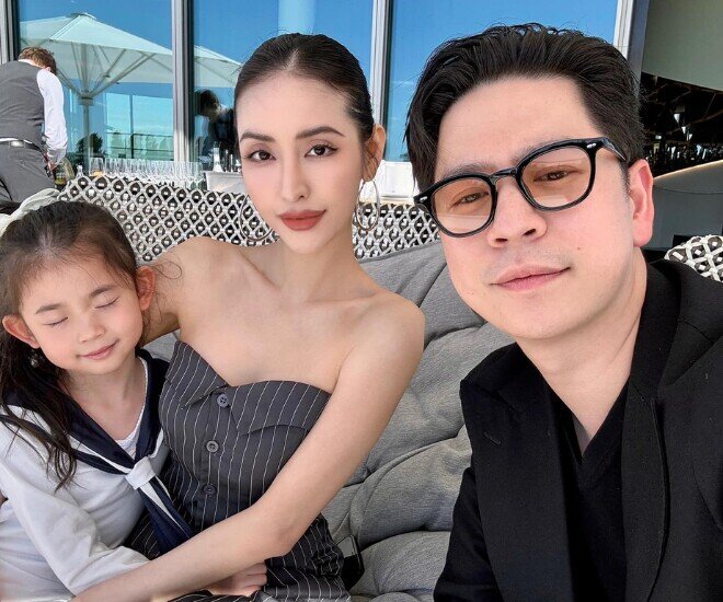 Vợ chồng cô có 1 con gái sinh năm 2018.