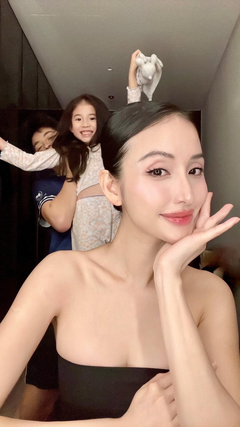 Mai Hồ khoe khoảnh khắc hài hước, vui nhộn bên 2 con.