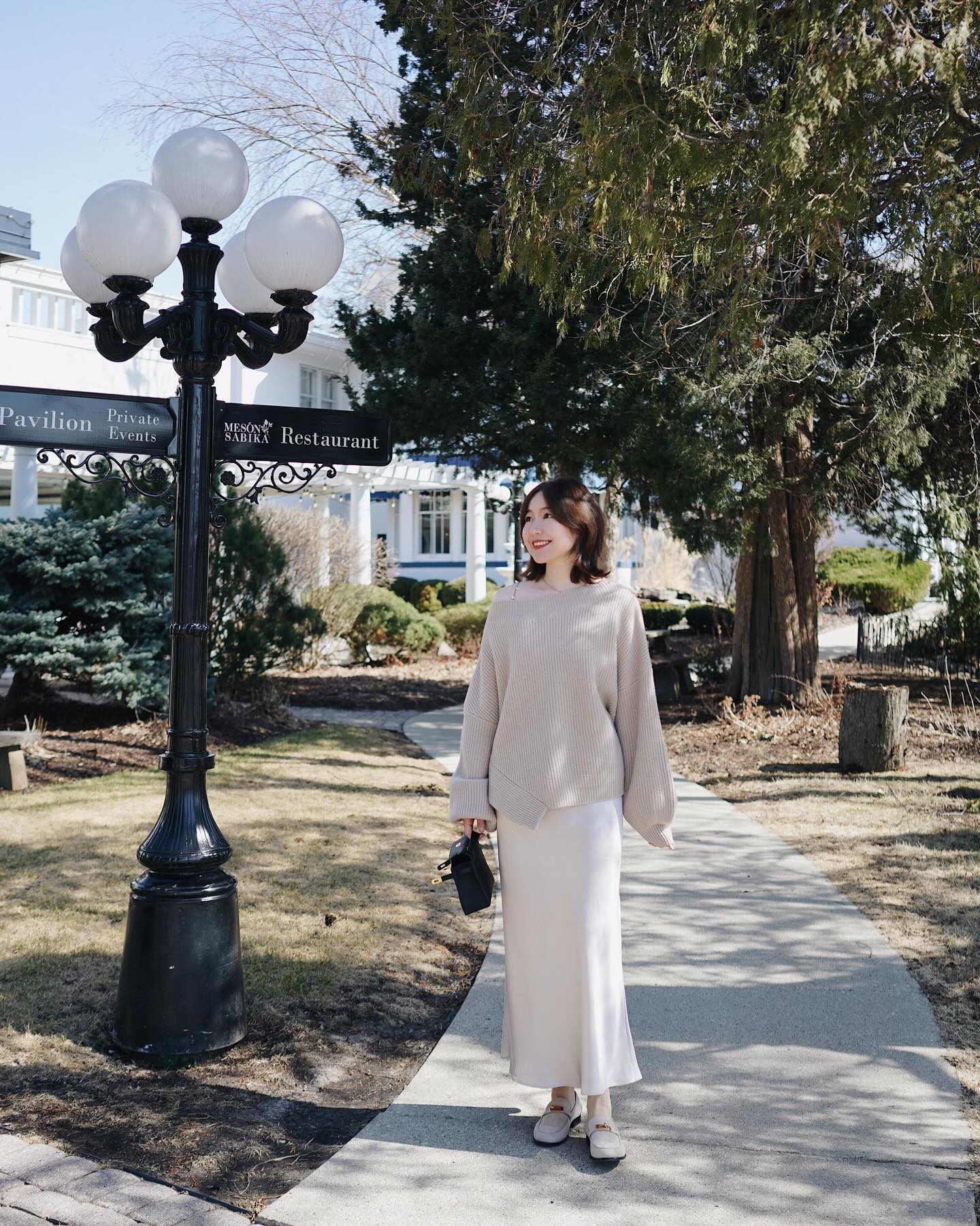 4 Công thức diện chân váy đẹp nhất mùa đông cho vẻ Ngòai sang trọng và tôn dáng - Ảnh 4.