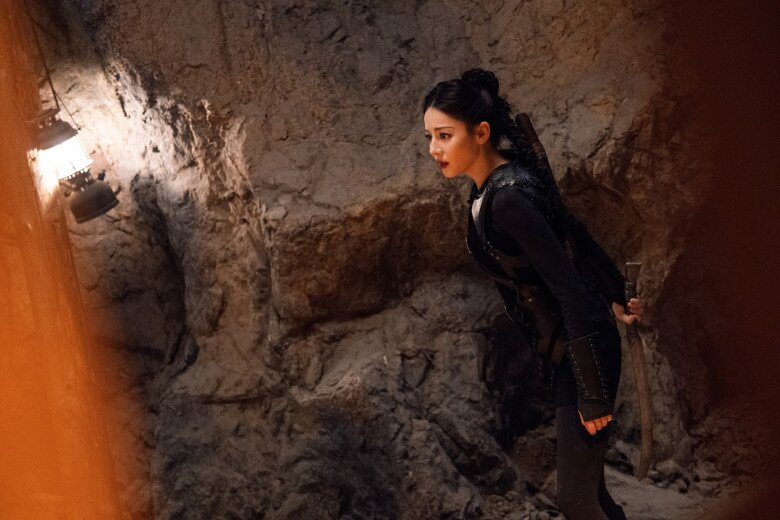 Đất Xanh Sinh Cú: Phim hot nhưng lượt xem lao dốc, Địch Lệ Nhiệt Ba "vướng dớp" đóng vai gì cũng thất bại 7 Càng về sau, nhịp phim càng trở nên chậm chạp, dài dòng, thiếu cao trào.