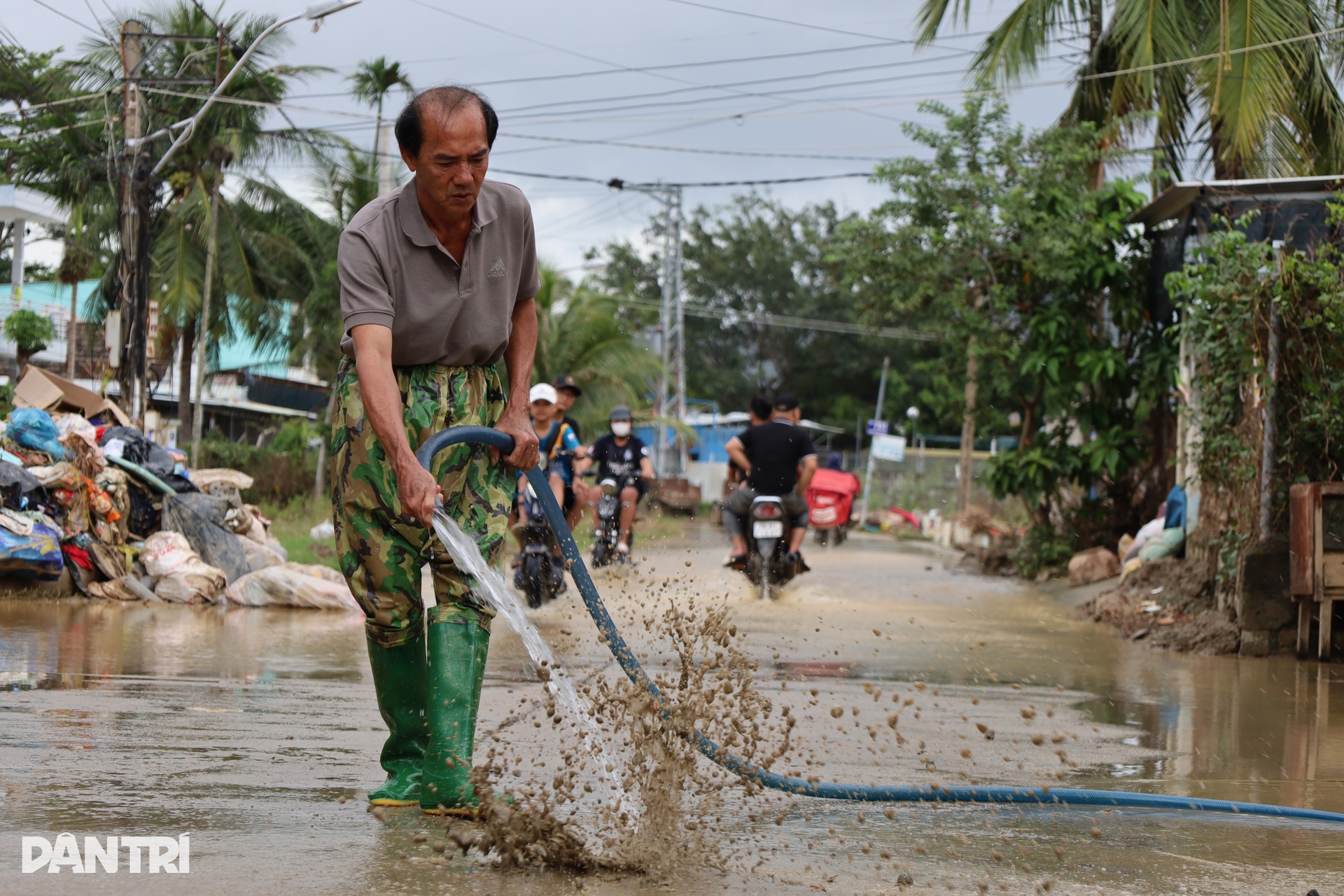 Cách người dân Nha Trang chạy lụt lần thứ 4 - 11