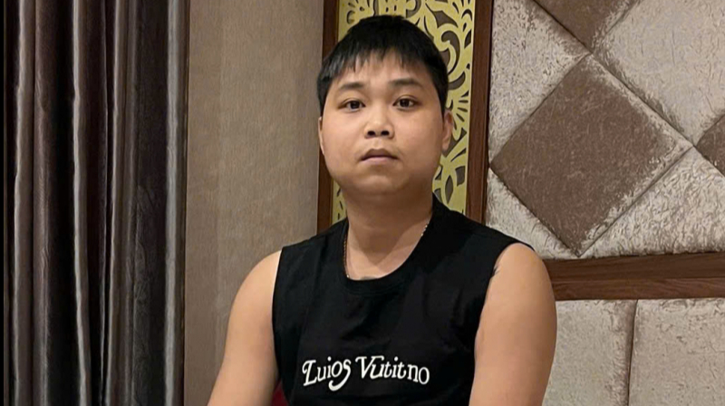 Công an Việt Nam phối hợp công an Campuchia bắt nhóm lừa đảo lớn giả mạo Vingroup, Doji 2 Campuchia - Ảnh 2.