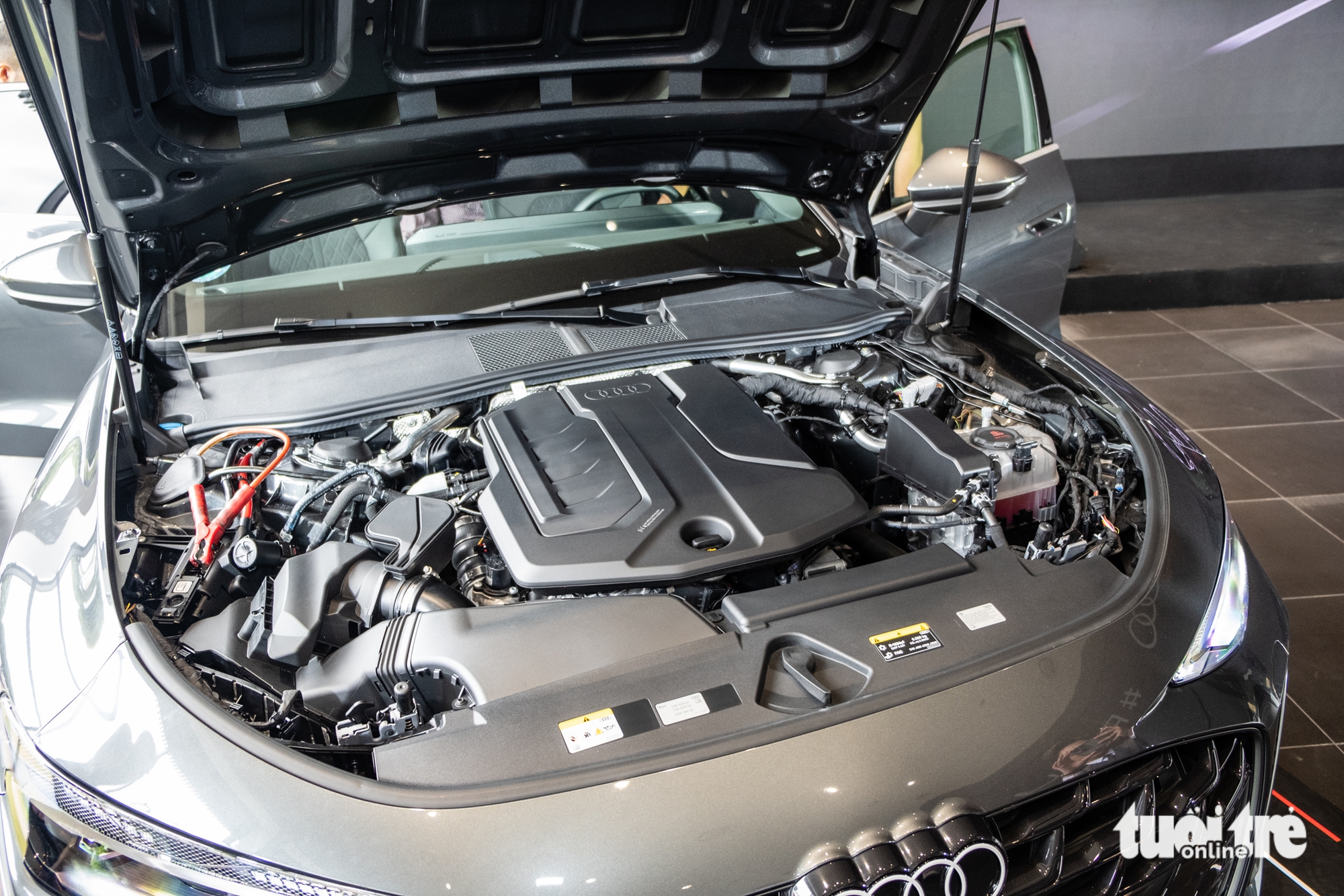 Audi A6 thế hệ mới ra mắt Việt Nam: Giá 2,799 tỉ, nhập Đức mà rẻ hơn E-Class và 5-Series, ADAS - Ảnh 18.