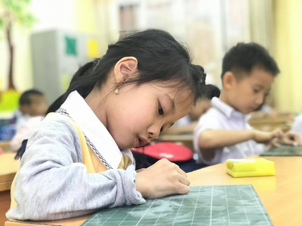 Bộ GDĐT nêu 3 lý do phải sửa đổi Thông tư 29 về dạy và học thêm - 2