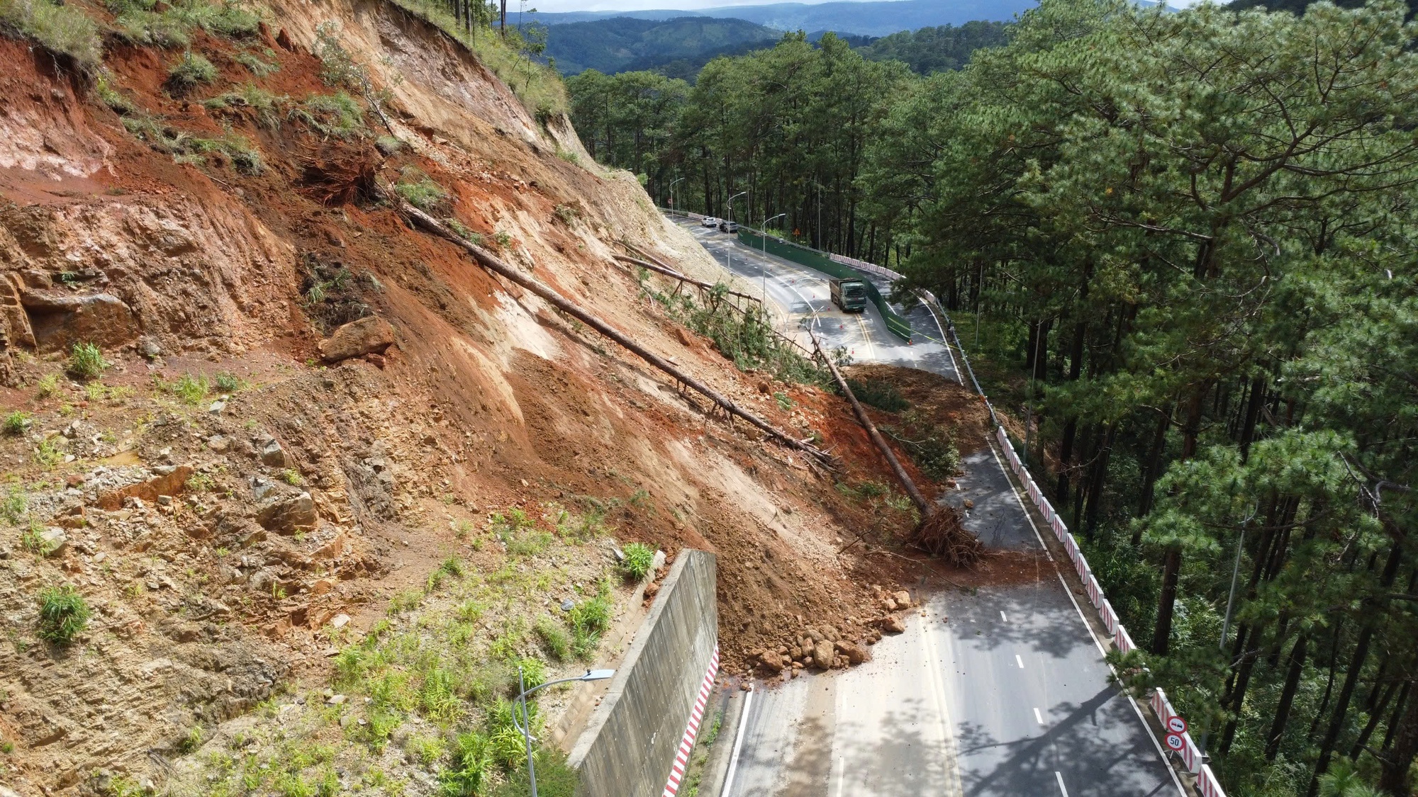Lộ trình cần biết để lên - xuống Đà Lạt hiện nay- Ảnh 3. Lộ trình cần biết để lên - xuống Đà Lạt hiện nay- Ảnh 3.