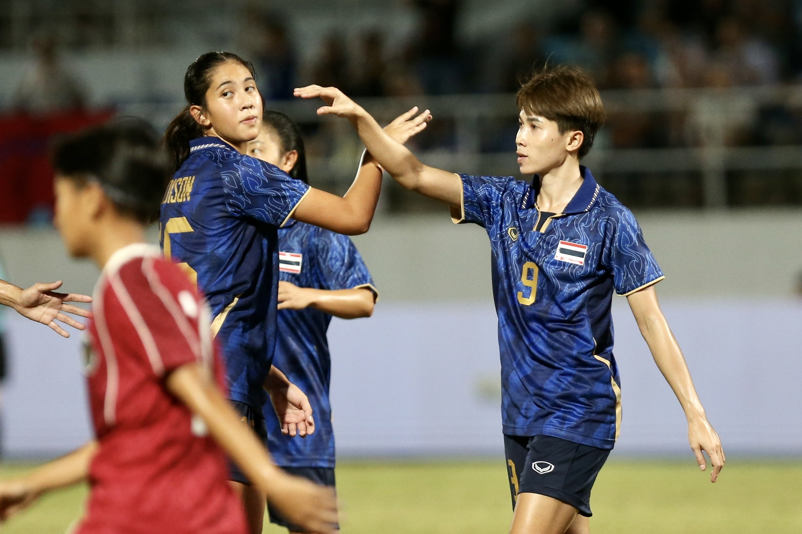 Indonesia phản lưới nhà khó tin rồi vỡ trận, đội tuyển nữ Thái Lan thắng cực đậm 8-0- Ảnh 3.