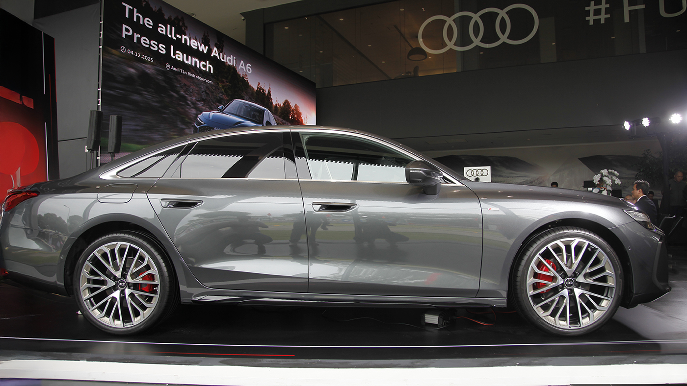 Audi A6 thế hệ mới giá từ 2,799 tỉ đồng tại Việt Nam 4 Audi A6 2026 có giá từ 2,799 tỉ đồng tại Việt Nam - Ảnh 4.