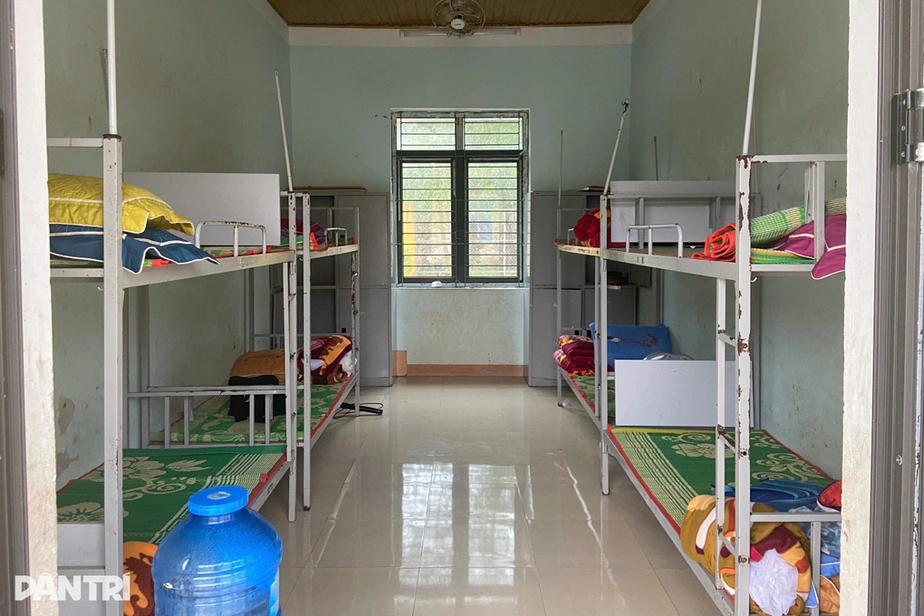 Phó hiệu trưởng đến, học sinh về: Vì sao hơn 2 tháng chưa được giải quyết? - 2