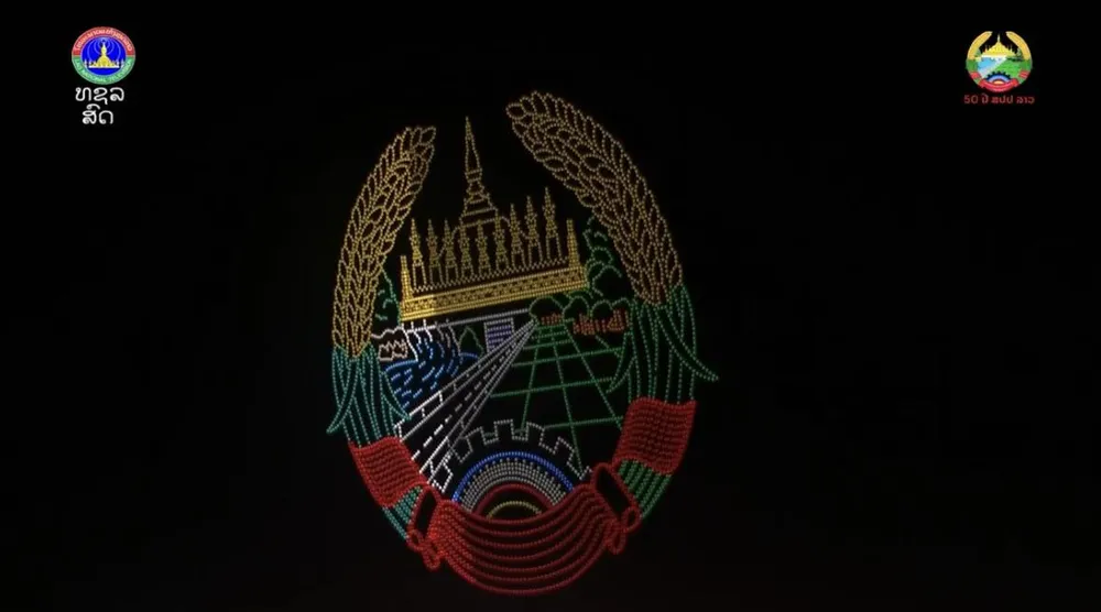 0312 Trình diễn drone kỷ niệm 50 năm Quốc khánh Lào_3.jpg