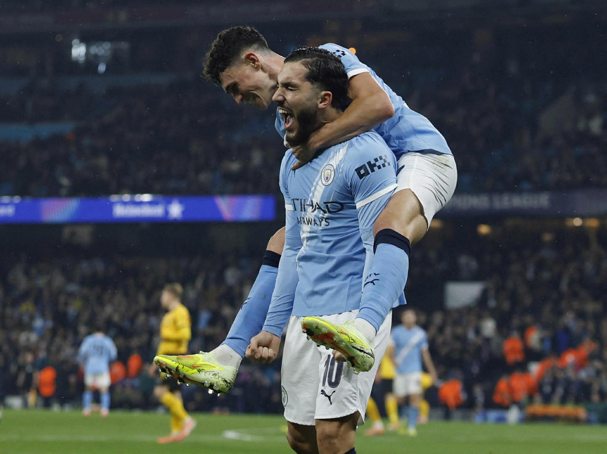 Bản quyền Ngoại hạng Anh, bài toán nóng bỏng các mùa 2026–2028
- Ảnh 2. Bản quyền Ngoại hạng Anh, bài toán nóng bỏng các mùa 2026–2028
- Ảnh 2.