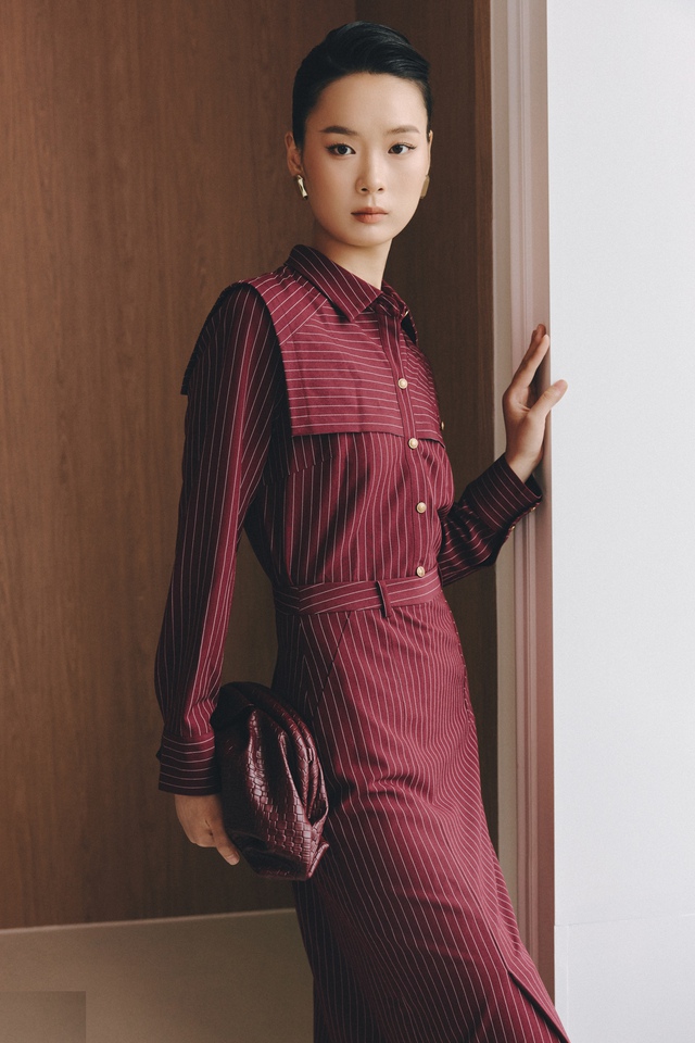 Khám phá vẻ đẹp nữ tính tinh tế từ thời trang tối giản 5 Khám phá vẻ đẹp nữ tính tinh tế từ thời trang tối giản - Ảnh 5.