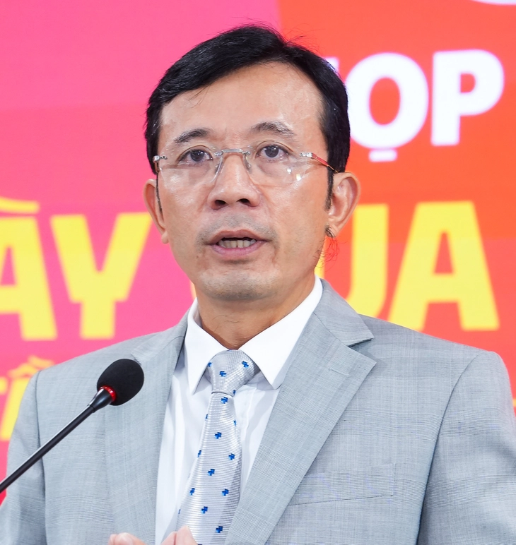 1764910112 408 Hai ngay bao vui tai Ngay cua pho