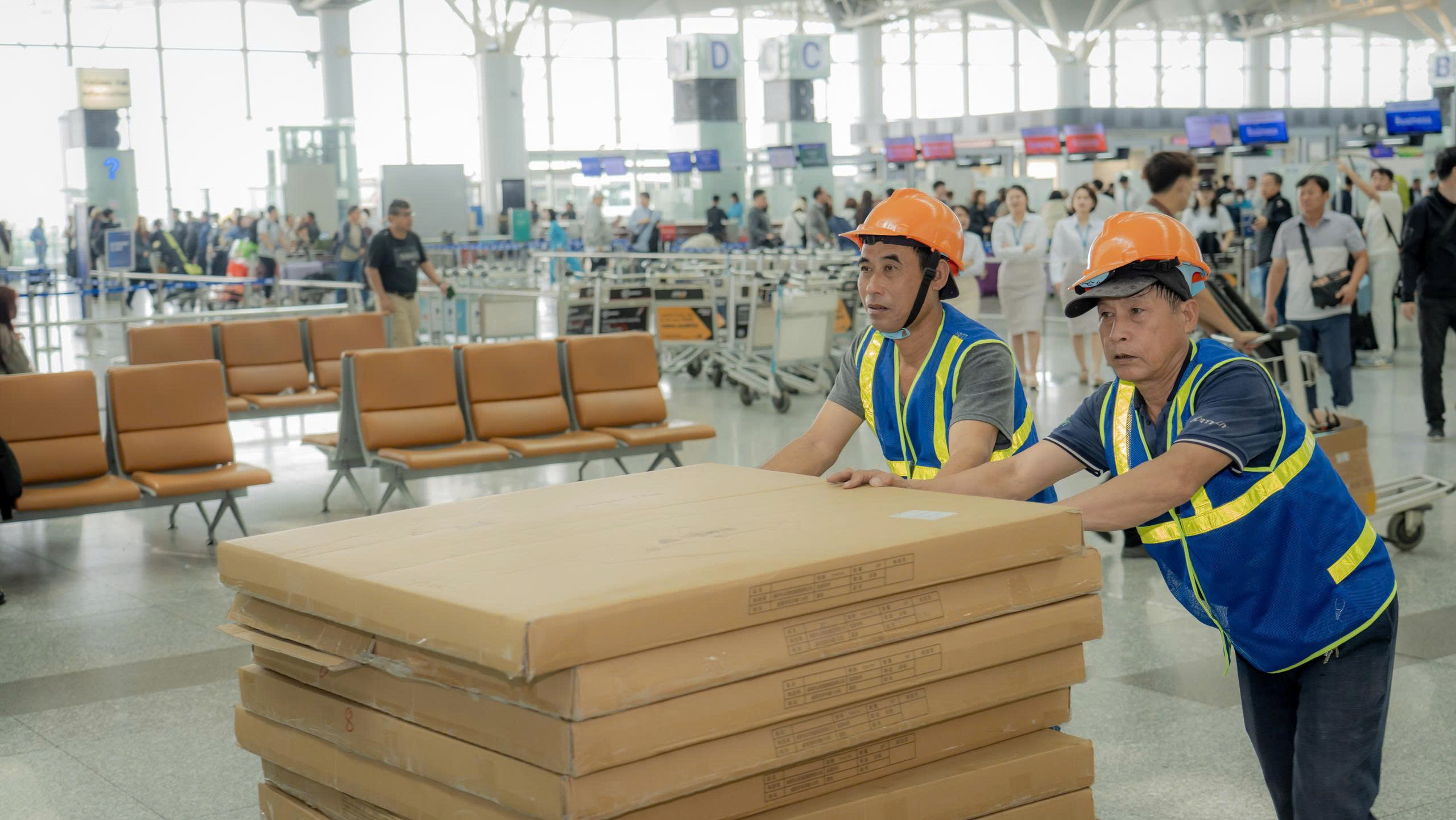 Công nghệ sân bay thông minh tại Nội Bài: Khám phá máy soi chiếu 3D hiện đại - Ảnh 11.