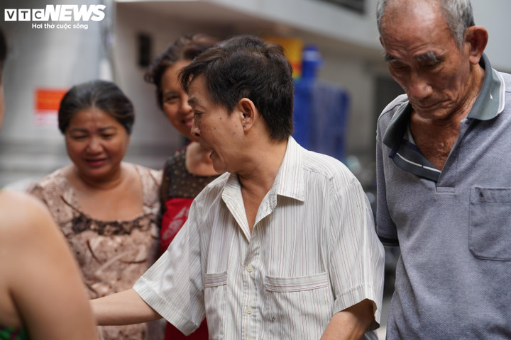 Cháy quán ăn ở TP.HCM: Nhân chứng kể giây phút nạn nhân cầu cứu trong hoảng loạn- Ảnh 2.