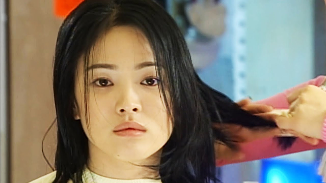 Song Hye Kyo 20 năm trước chính là thần!- Ảnh 6. Song Hye Kyo 20 năm trước chính là thần!- Ảnh 6.