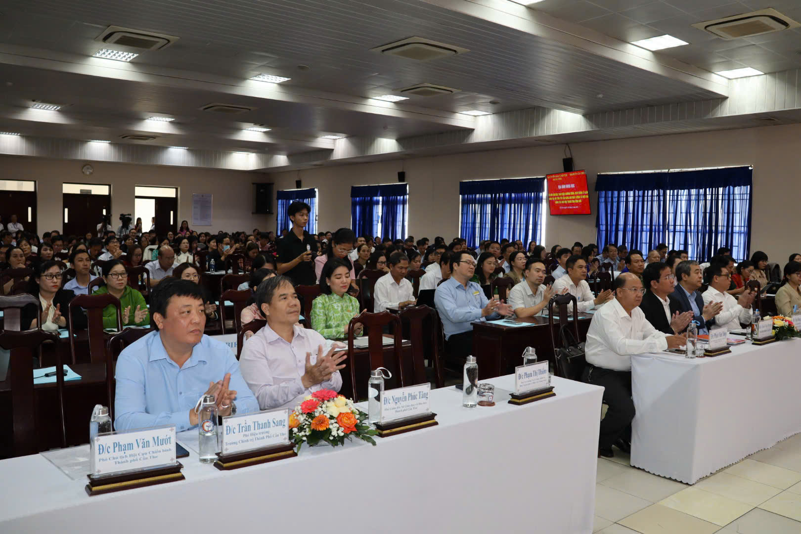 Xây dựng bản lĩnh cho thế hệ trẻ qua giáo dục lý luận chính trị tại Cần Thơ - Ảnh 5. Xây dựng bản lĩnh cho thế hệ trẻ qua giáo dục lý luận chính trị tại Cần Thơ - Ảnh 5.