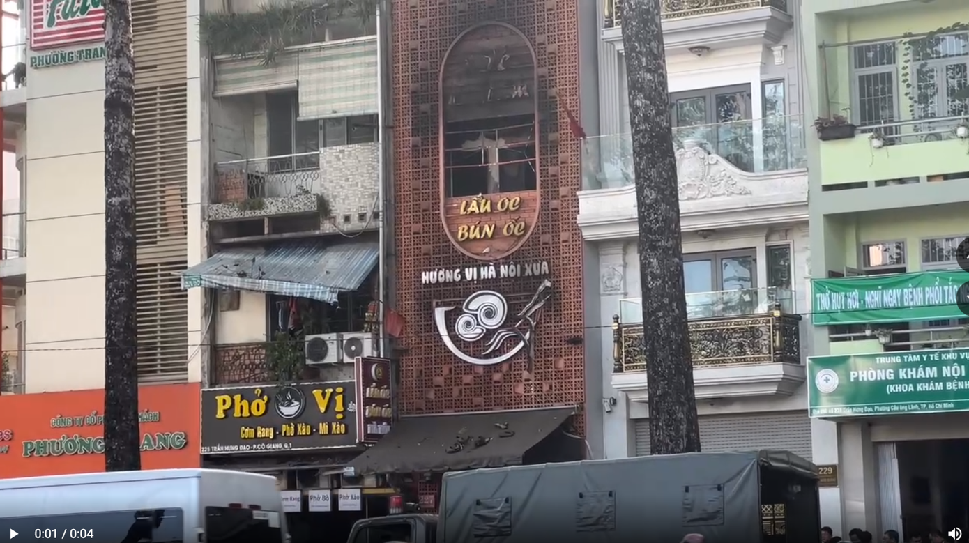 Vụ cháy 4 người tử vong ở TPHCM: Khoảnh khắc tìm cách phá cửa cứu người trong vô vọng- Ảnh 2.