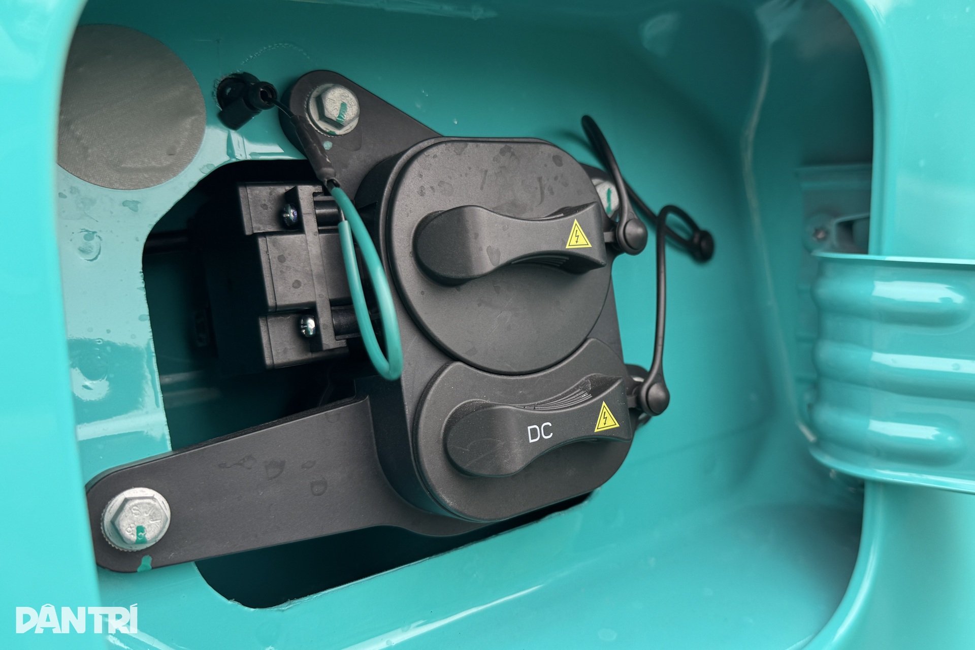 Cận cảnh xe tải điện VinFast EC Van: Khoang hàng rộng, có điểm giống VF 3 - 18